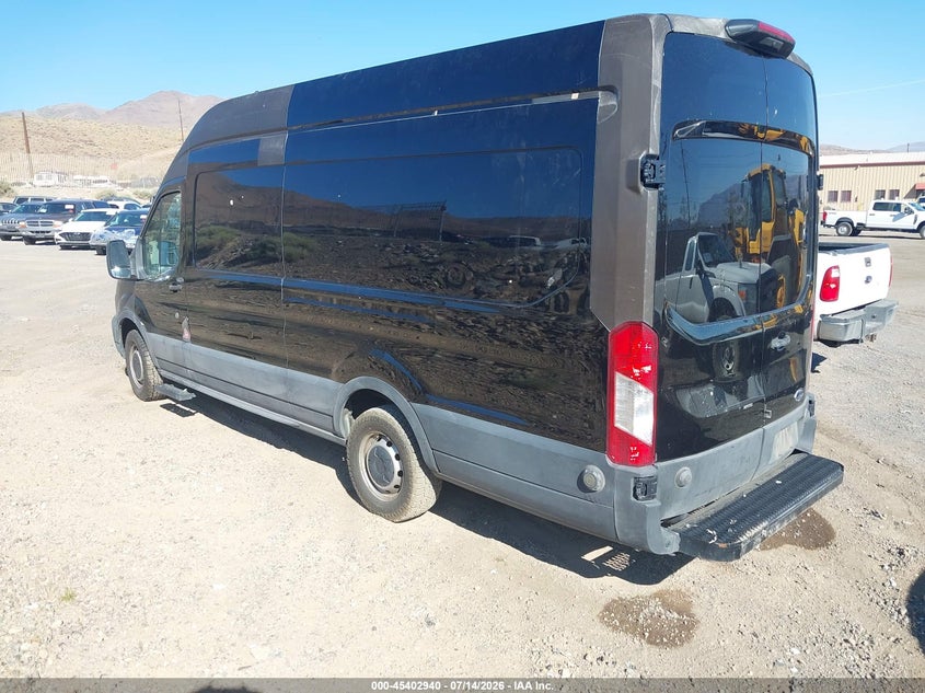 Vin: 1ftbr3xg0lkb79023, lot: 45900942, ford transit-250 cargo van 20203