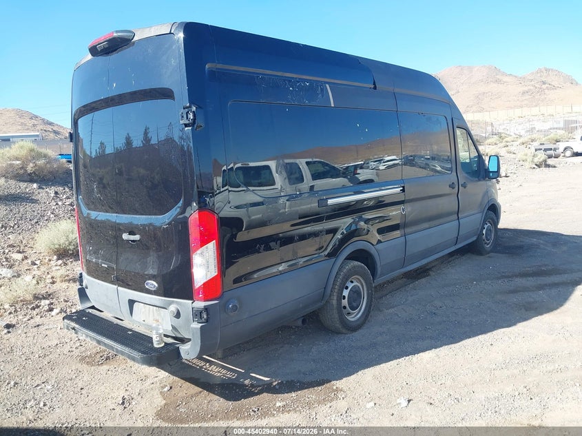 Vin: 1ftbr3xg0lkb79023, lot: 45900942, ford transit-250 cargo van 20204