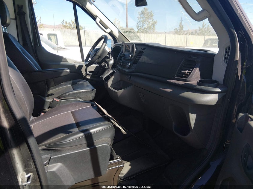 2020 FORD TRANSIT-250 CARGO VAN auction photo 5