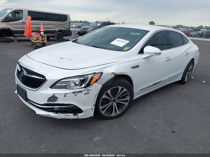 Vin: 1g4zp5ss8hu161680, lot: 45901062, buick lacrosse essence 20172