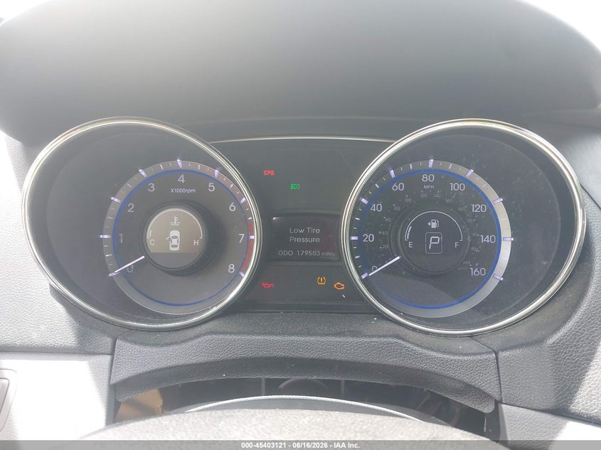 2011 HYUNDAI SONATA auction photo 7