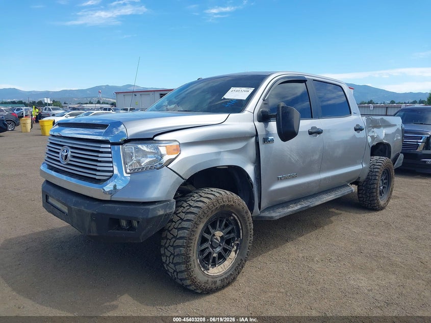 2016 TOYOTA TUNDRA auction photo 2