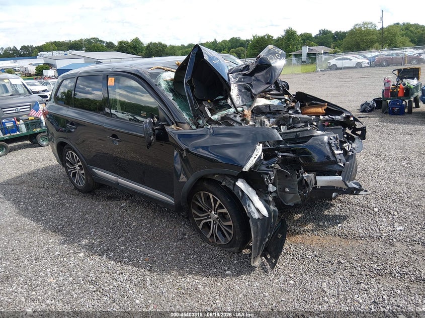 Vin: ja4ad2a39jj004776, lot: 45901318, mitsubishi outlander es 2018 img_1