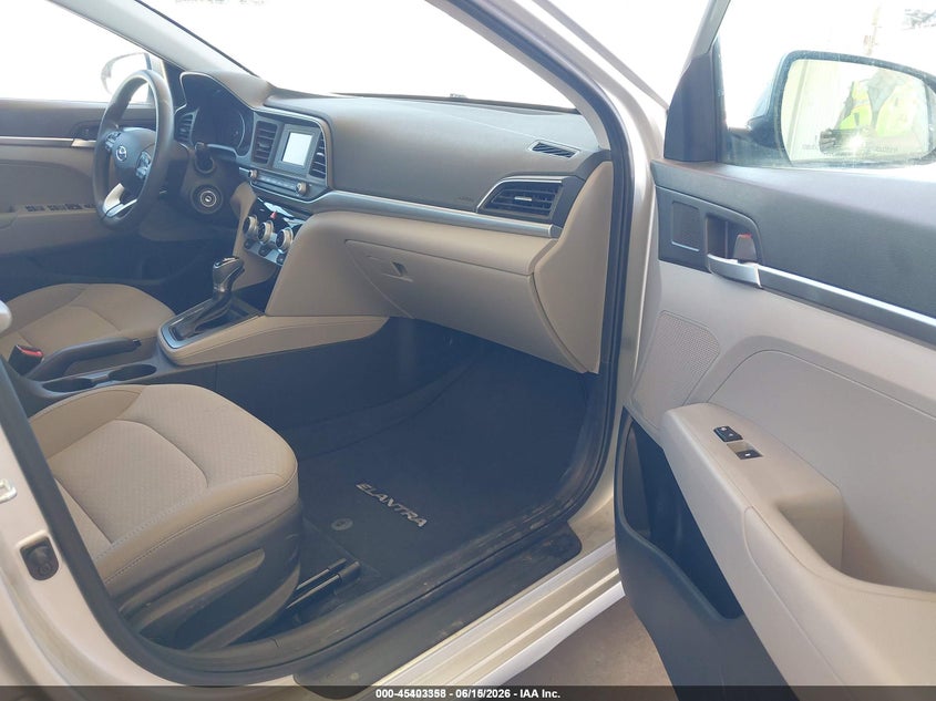 2019 HYUNDAI ELANTRA auction photo 5