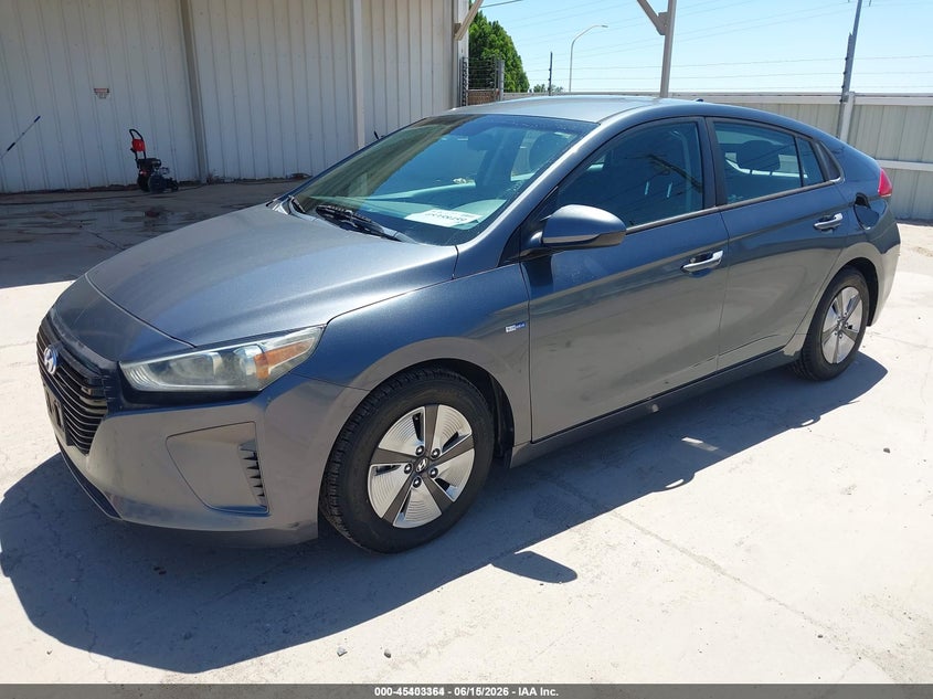 2018 HYUNDAI IONIQ HYBRID auction photo 2
