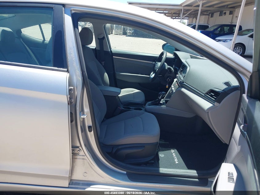 2020 HYUNDAI ELANTRA auction photo 5