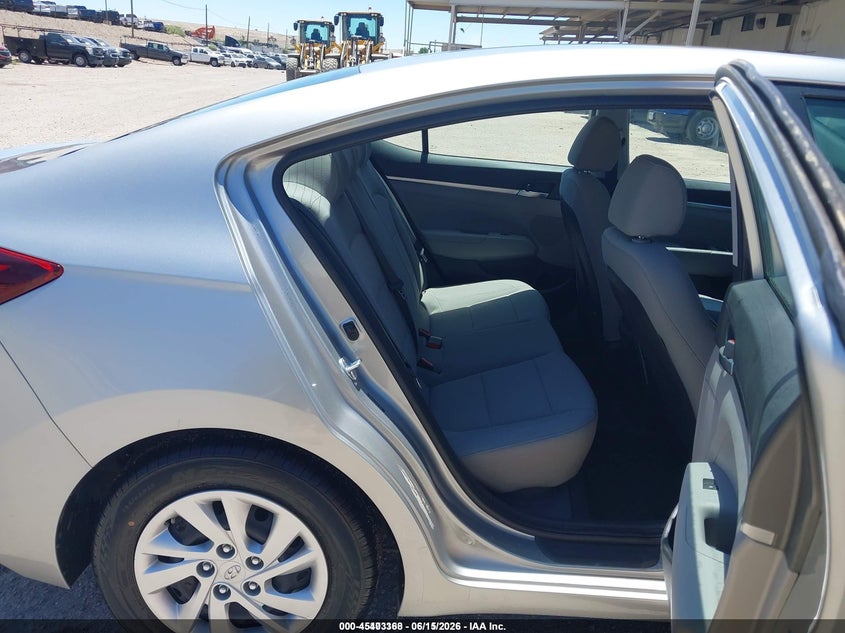 2020 HYUNDAI ELANTRA auction photo 8