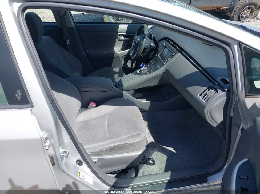 2010 TOYOTA PRIUS auction photo 5