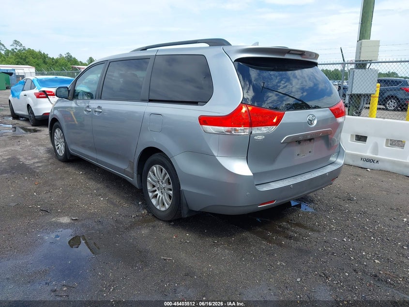 2011 TOYOTA SIENNA VAN 3.5L V-6 DOHC, VVT, 265HP
