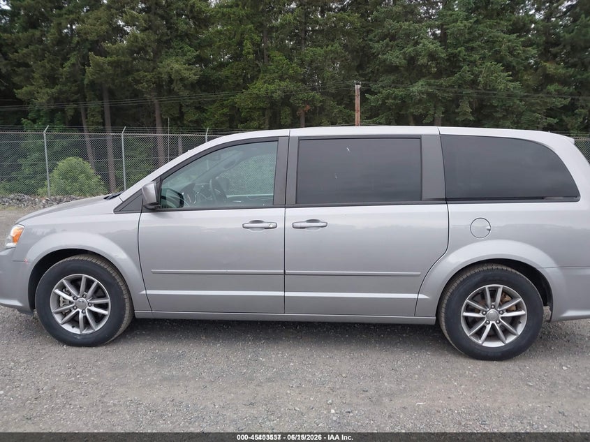 2016 Dodge Grand Caravan Se Plus VIN: 2C4RDGBGXGR395612 Lot: 45403537