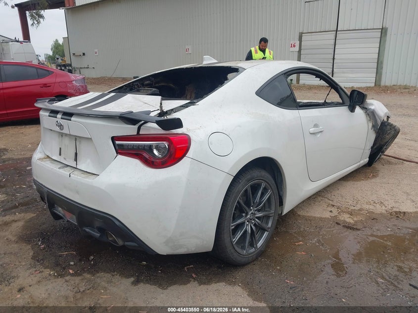 Vin: jf1znaa10h8707138, lot: 45901553, toyota 86 860 special edition 20174