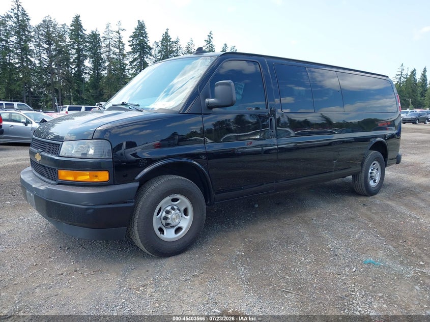 Vin: 1gazgnfp7l1266126, lot: 45901569, chevrolet express passenger rwd 3500 extended wheelbase ls 20202