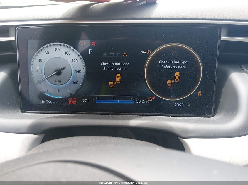 2024 HYUNDAI TUCSON auction photo 7