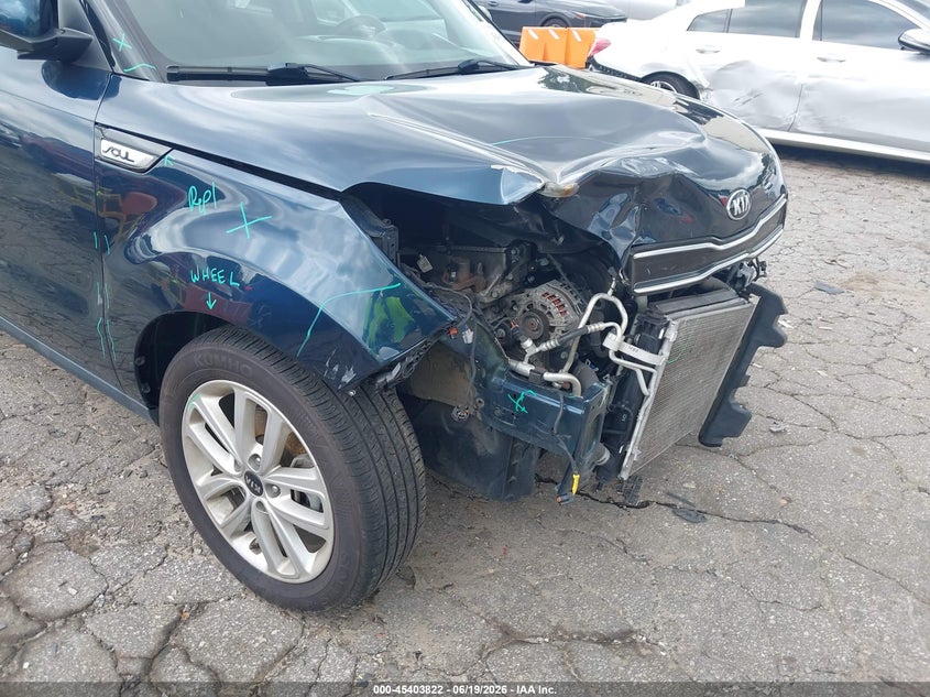 2018 KIA SOUL auction photo 6