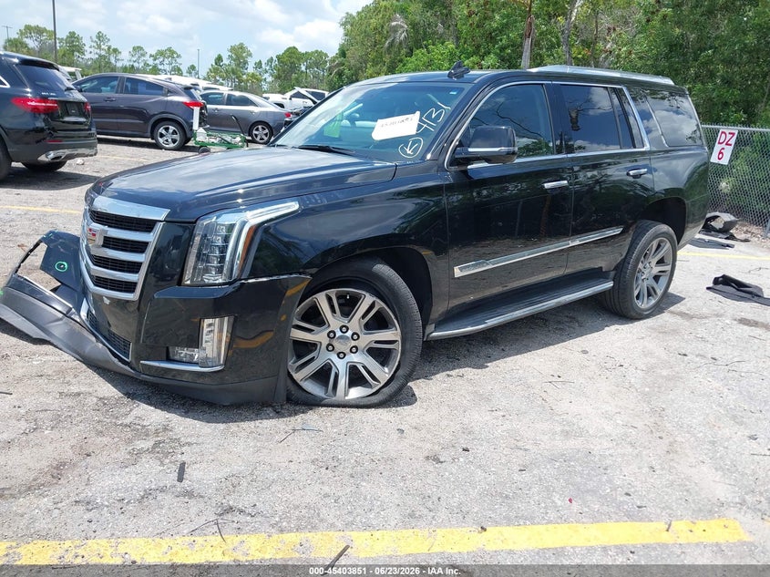 2015 CADILLAC ESCALADE auction photo 2