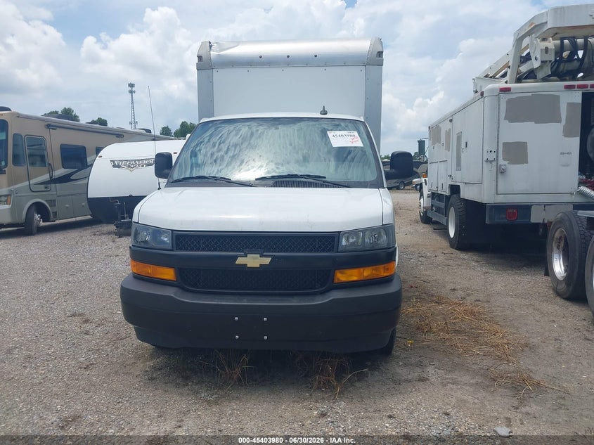 2024 CHEVROLET EXPRESS CUTAWAY WORK VAN N/A N/A