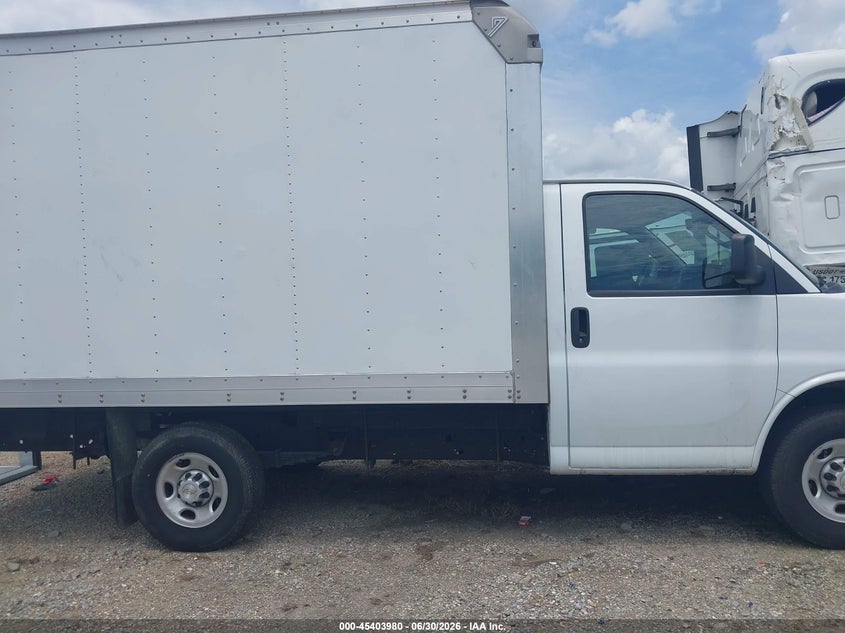 2024 CHEVROLET EXPRESS CUTAWAY WORK VAN N/A N/A