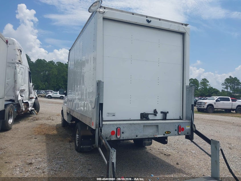 2024 CHEVROLET EXPRESS CUTAWAY WORK VAN N/A N/A