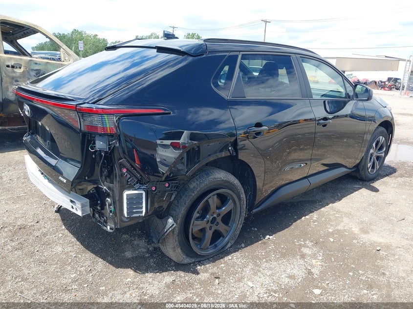 Vin: jtmabaca1sa104227, lot: 45902052, toyota bz4x xle 20254