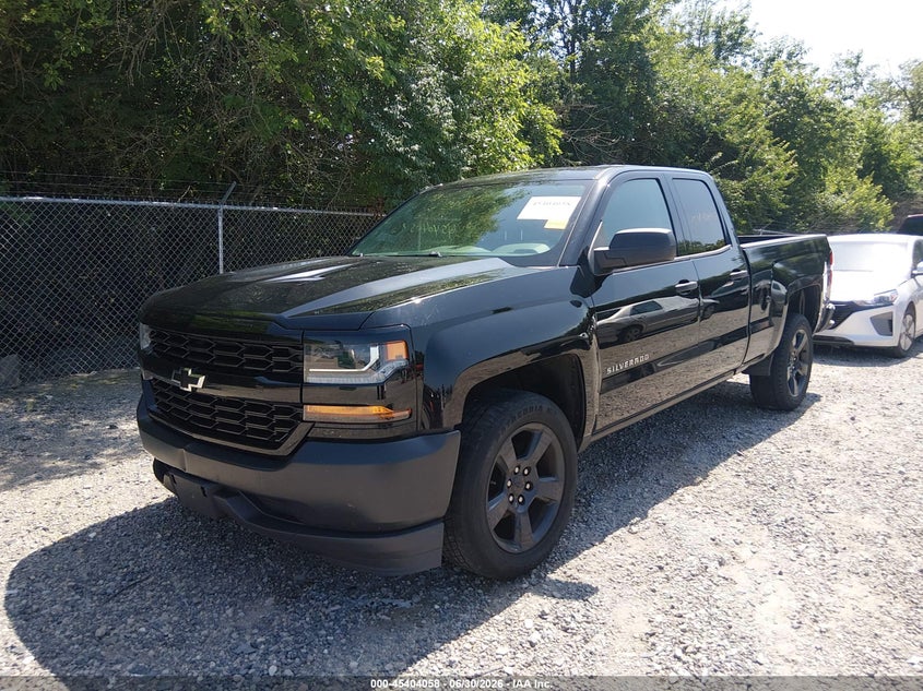 1GCRCNEH7HZ302757 2017 CHEVROLET SILVERADO 1500 WT photo 1