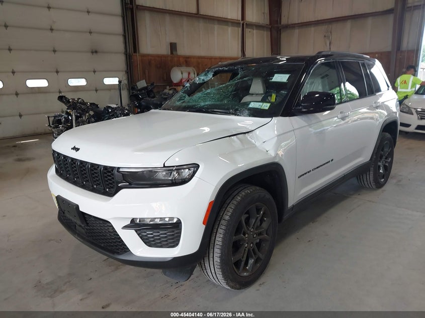 2025 JEEP GRAND CHEROKEE auction photo 2