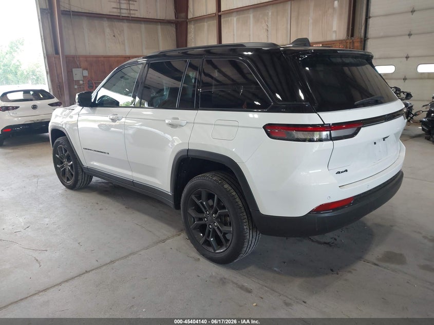 2025 JEEP GRAND CHEROKEE auction photo 3