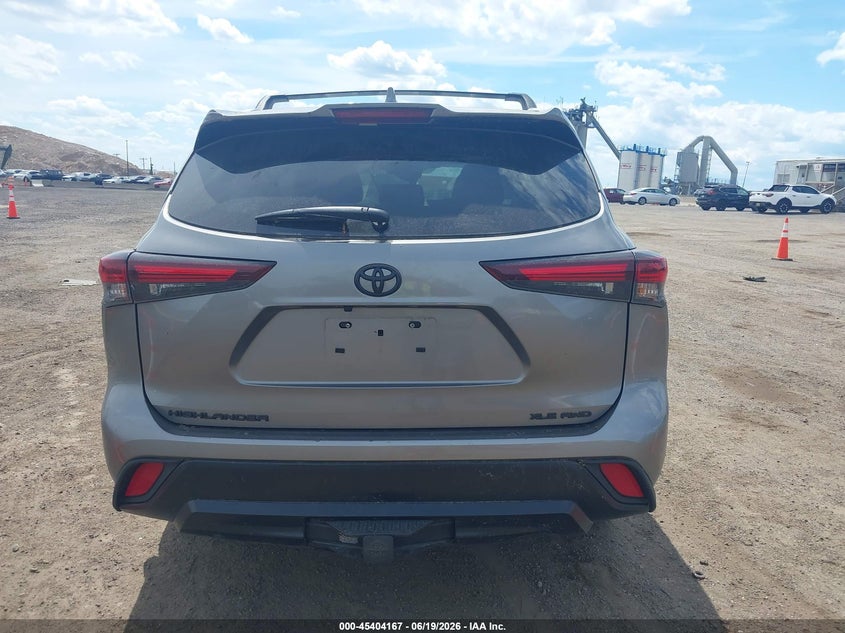 TOYOTA HIGHLANDER - zdjęcie 15