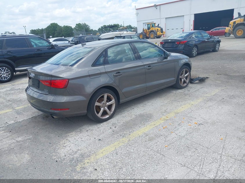 AUDI A3 - zdjęcie 4