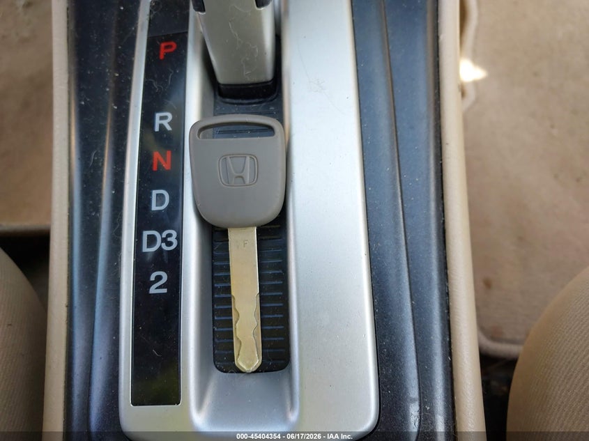 HONDA CIVIC 2004 VIN 2HGES16584H503495