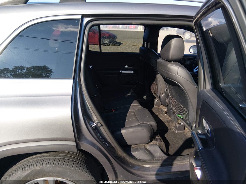 MERCEDES-BENZ GLB 250 - zdjęcie 8