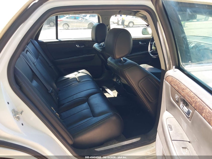 2008 Cadillac Dts 1Sb VIN: 1G6KD57YX8U159153 Lot: 45404566