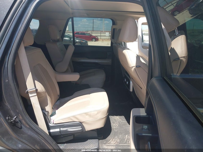 2022 FORD EXPEDITION auction photo 8
