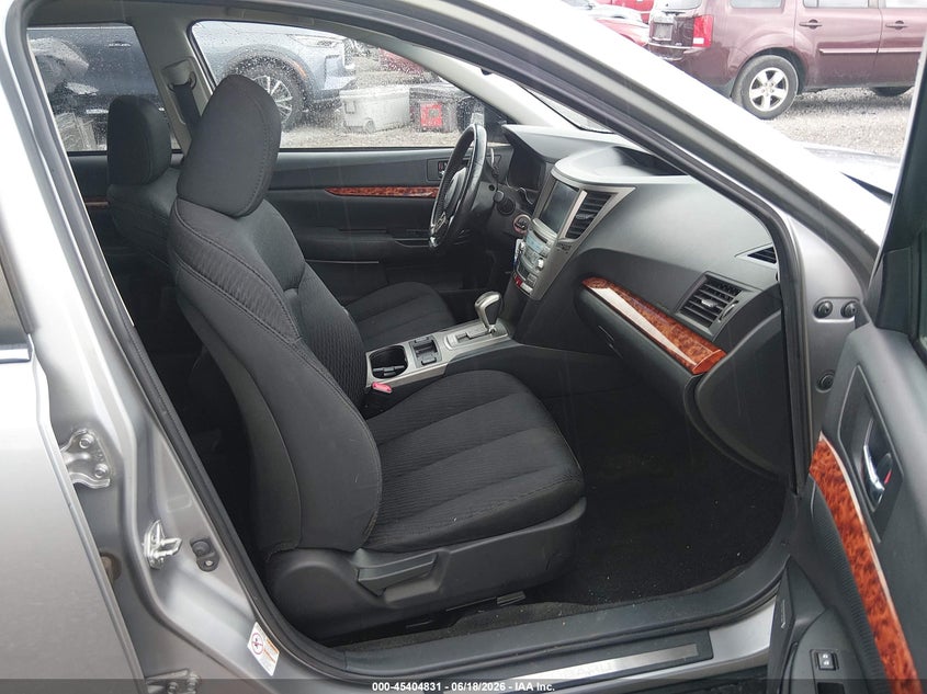 2011 SUBARU OUTBACK auction photo 5