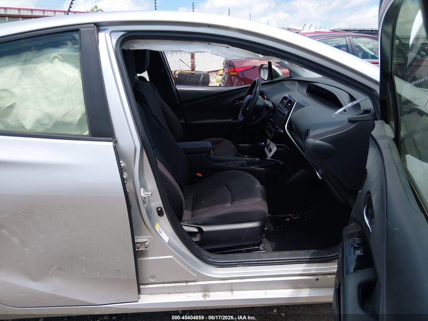 2016 TOYOTA PRIUS auction photo 5