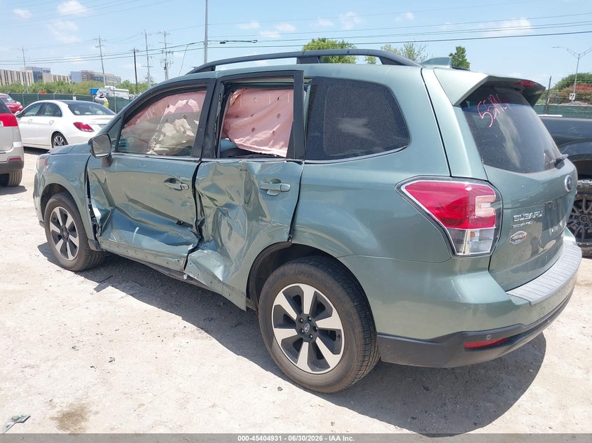Vin: jf2sjarc7jh517812, lot: 45902954, subaru forester 2.5i limited 20183
