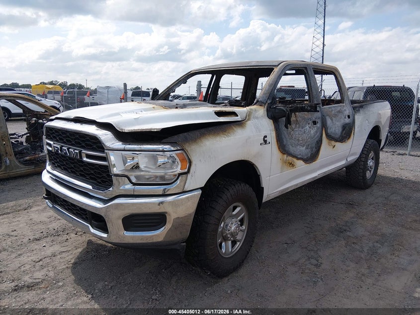 Vin: 3c6ur5cl0rg236206, lot: 45903035, ram 2500 tradesman  4x4 6'4 box 20242