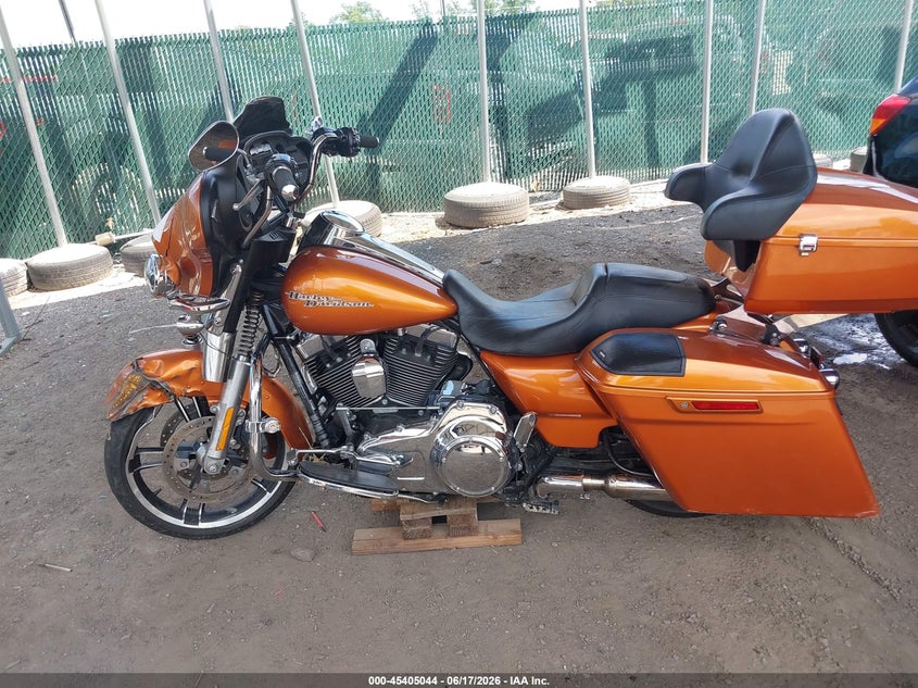 2016 Harley-Davidson Flhx Street Glide VIN: 1HD1KBM12GB663399 Lot: 45405044