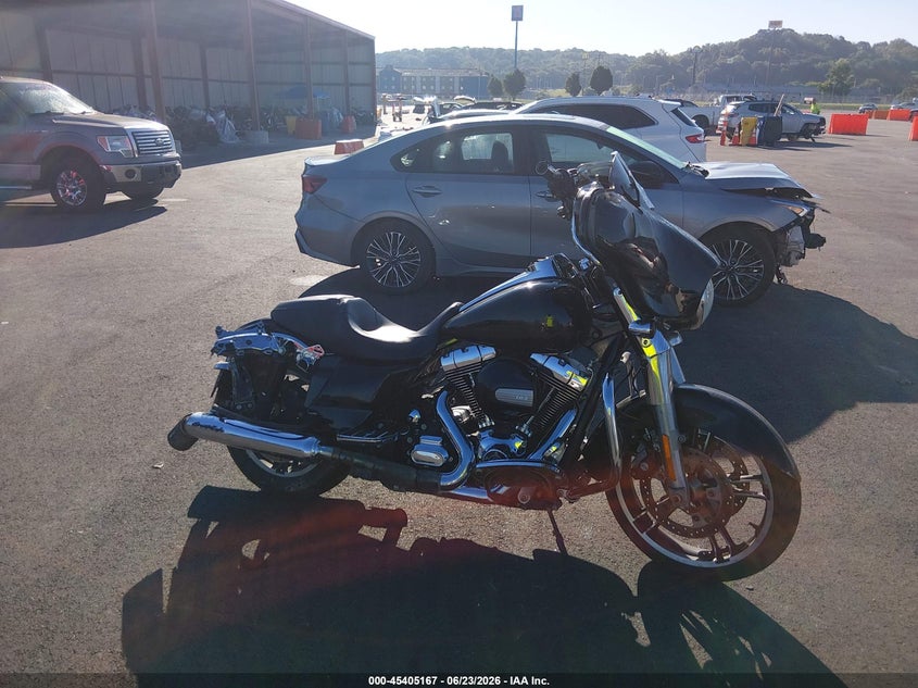2014 Harley-Davidson Flhx Street Glide VIN: 1HD1KBM14EB617473 Lot: 45405167
