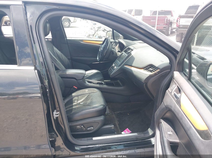 2015 LINCOLN MKC auction photo 5