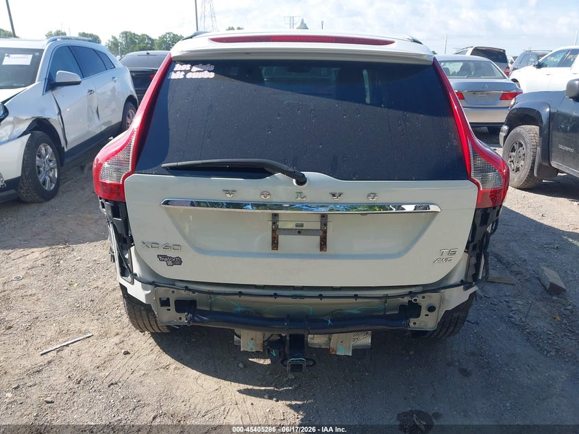 2015 Volvo Xc60 T5 Platinum VIN: YV4612RM1F2724458 Lot: 45405285