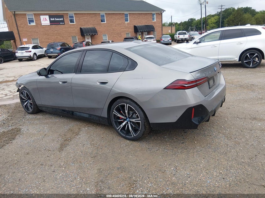 2024 BMW I5 auction photo 3