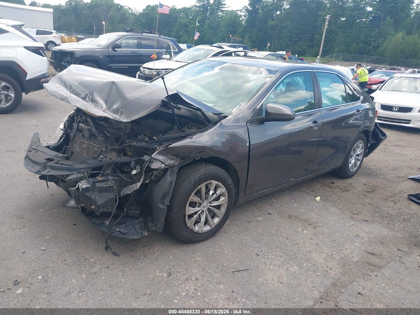 2017 Toyota Camry Le 4T1BF1FKXHU633577 photo 1