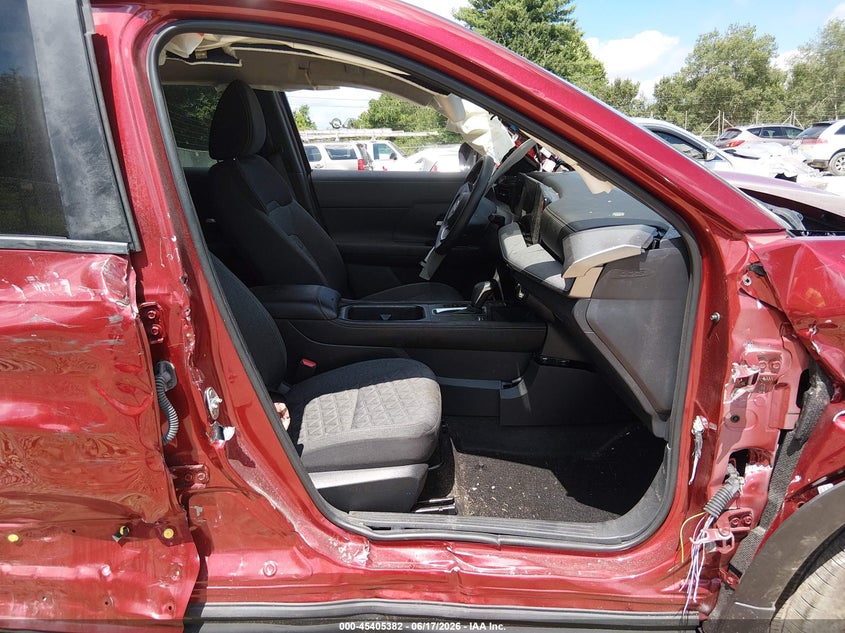 2025 NISSAN KICKS auction photo 5