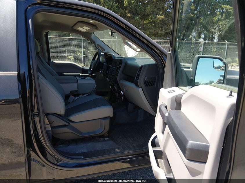 2017 Ford F-150 Xl VIN: 1FTEW1E81HKE26319 Lot: 45405389