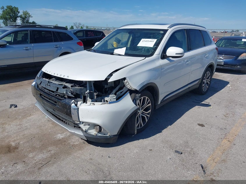 2017 MITSUBISHI OUTLANDER auction photo 2