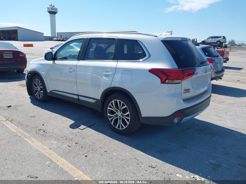 2017 MITSUBISHI OUTLANDER auction photo 3