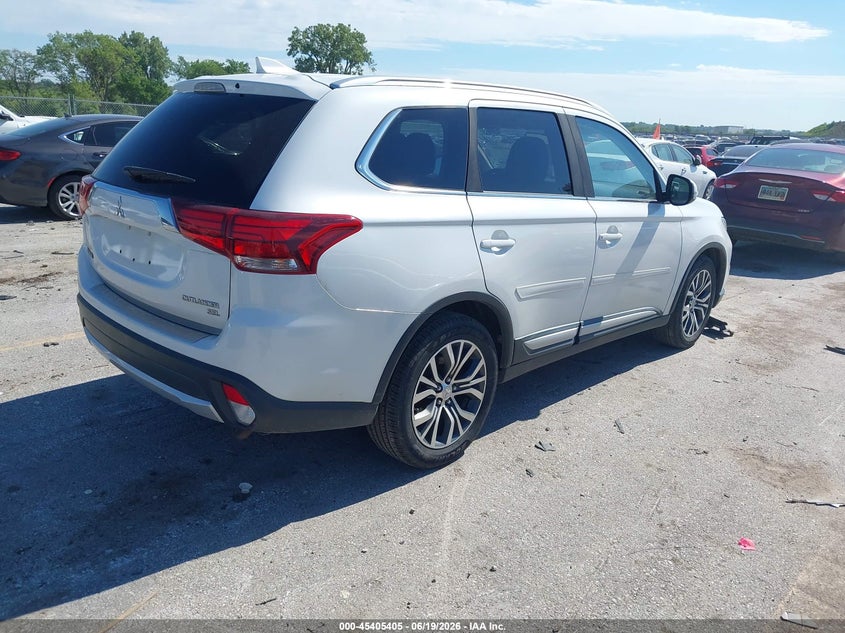 2017 MITSUBISHI OUTLANDER auction photo 4
