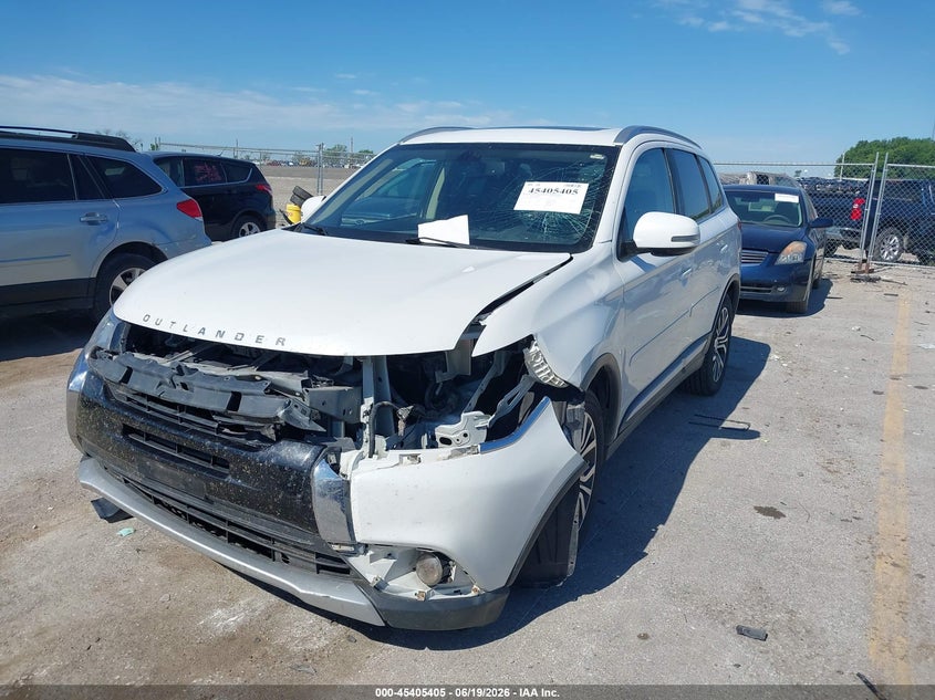 2017 MITSUBISHI OUTLANDER auction photo 6