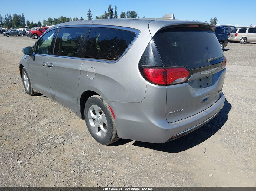 2017 Chrysler Pacifica Hybrid Touring Plus VIN: 2C4RC1H71HR838223 Lot: 45405478