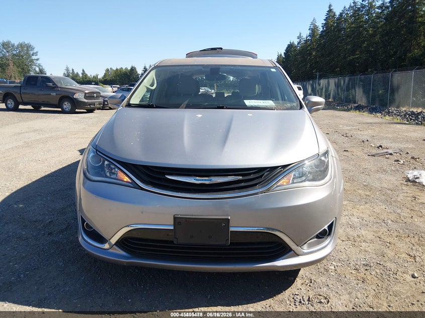 2017 Chrysler Pacifica Hybrid Touring Plus VIN: 2C4RC1H71HR838223 Lot: 45405478